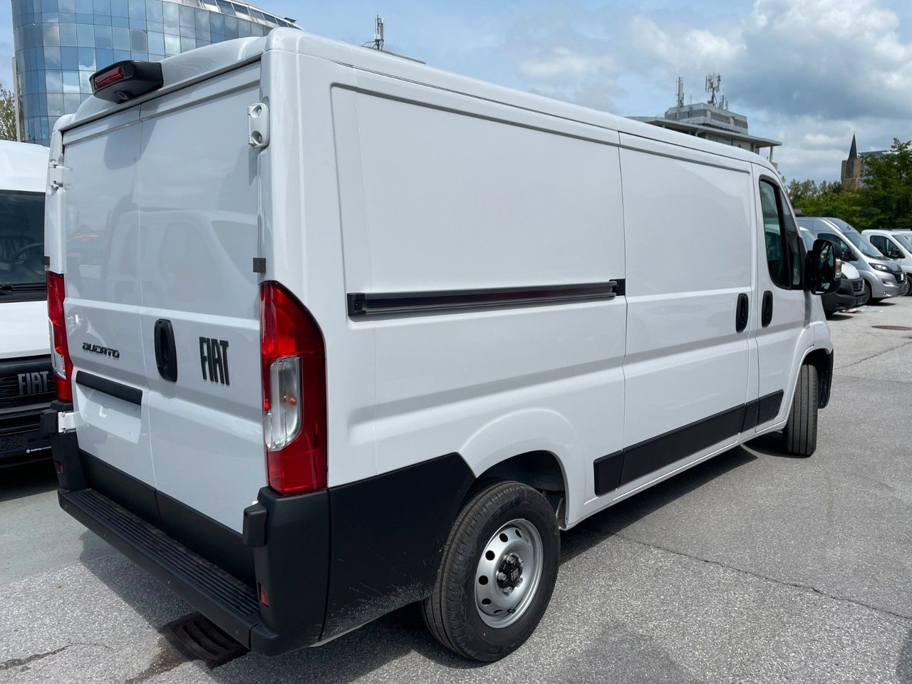 Fiat Ducato S2 Kasten 30L L2H1-120-PS-Lager - Small van: picture 3 Fiat Ducato S2 Kasten 30L L2H1-120-PS-Lager - Small van: picture 3