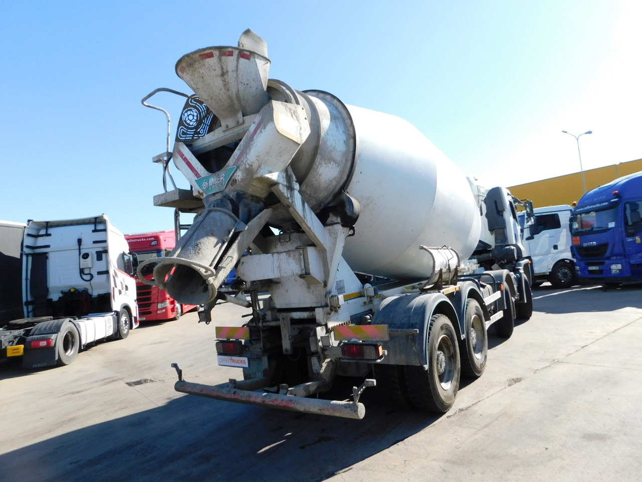 Ford 4142m 8x4 dcab e6 16s2230 - Concrete mixer truck: picture 3 Ford 4142m 8x4 dcab e6 16s2230 - Concrete mixer truck: picture 3