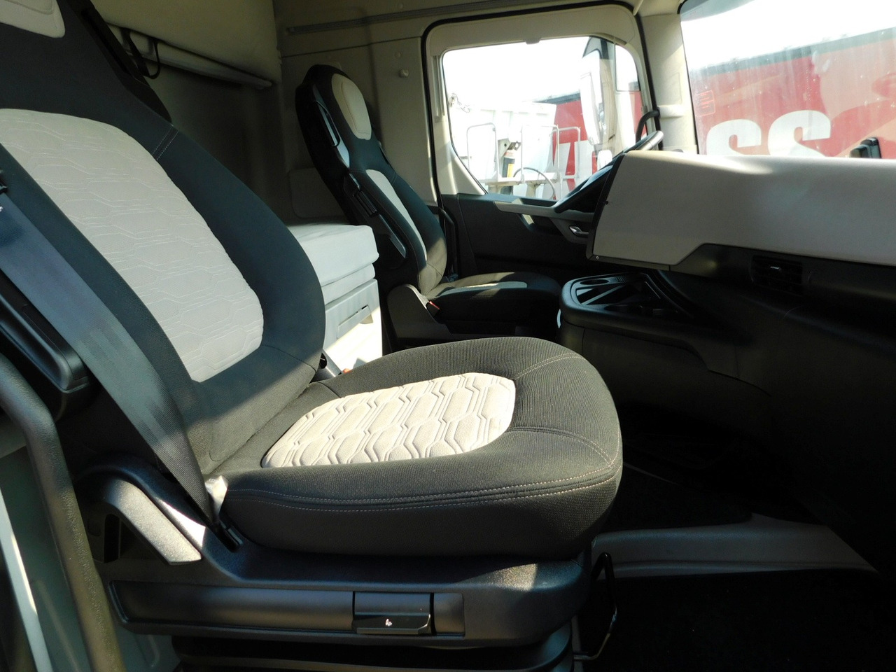 Ford F max 4x2 scab e6 12tx2620 ecotorq - Tractor unit: picture 5 Ford F max 4x2 scab e6 12tx2620 ecotorq - Tractor unit: picture 5