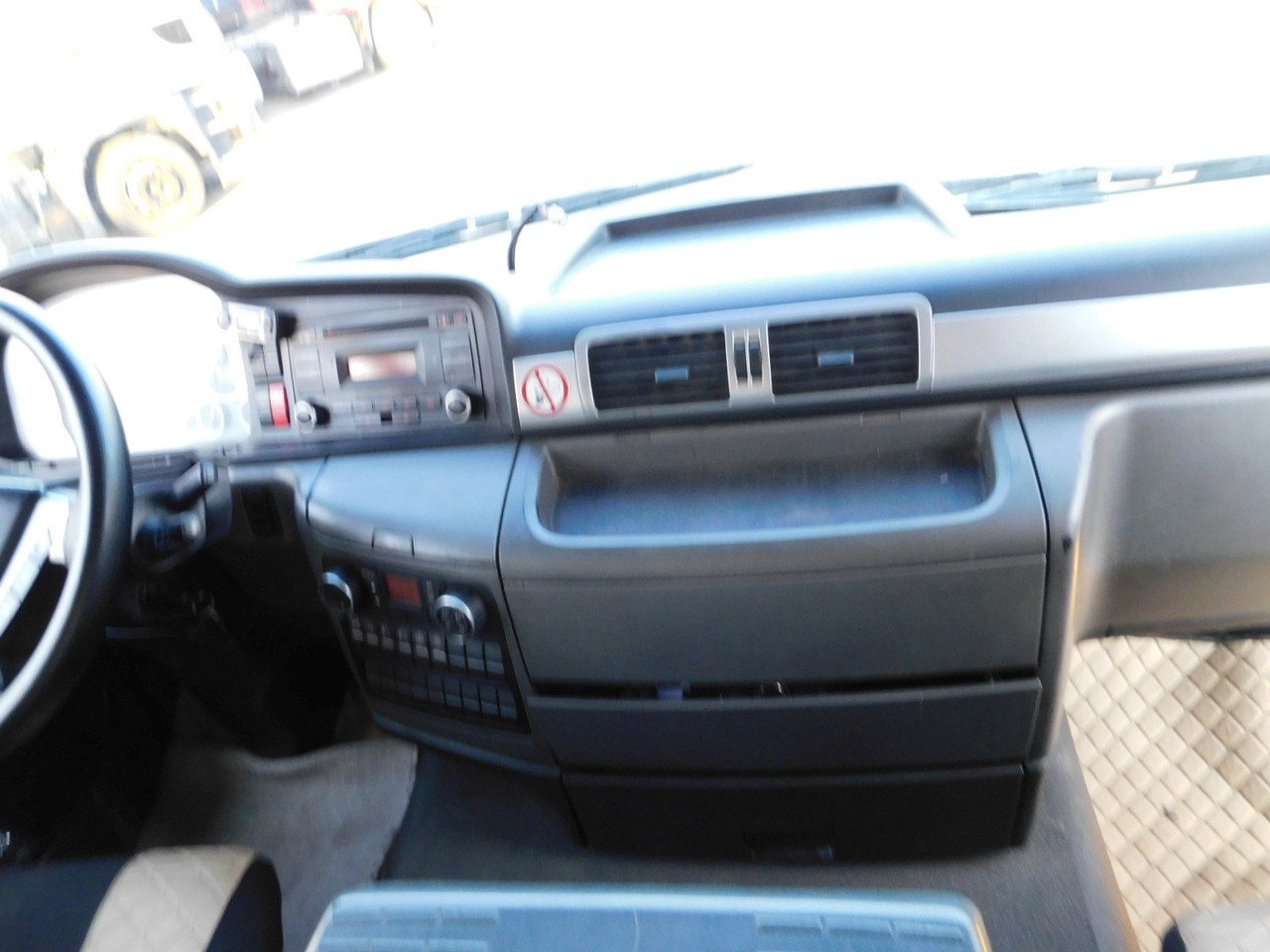 Tractor unit Man Tgs 18320: picture 7