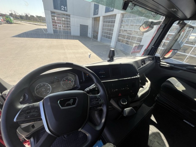 MAN TGX 26.470 6x2-4 LL - neu bereift Euro6 Intarder - Container transporter/ Swap body truck: picture 4 MAN TGX 26.470 6x2-4 LL - neu bereift Euro6 Intarder - Container transporter/ Swap body truck: picture 4