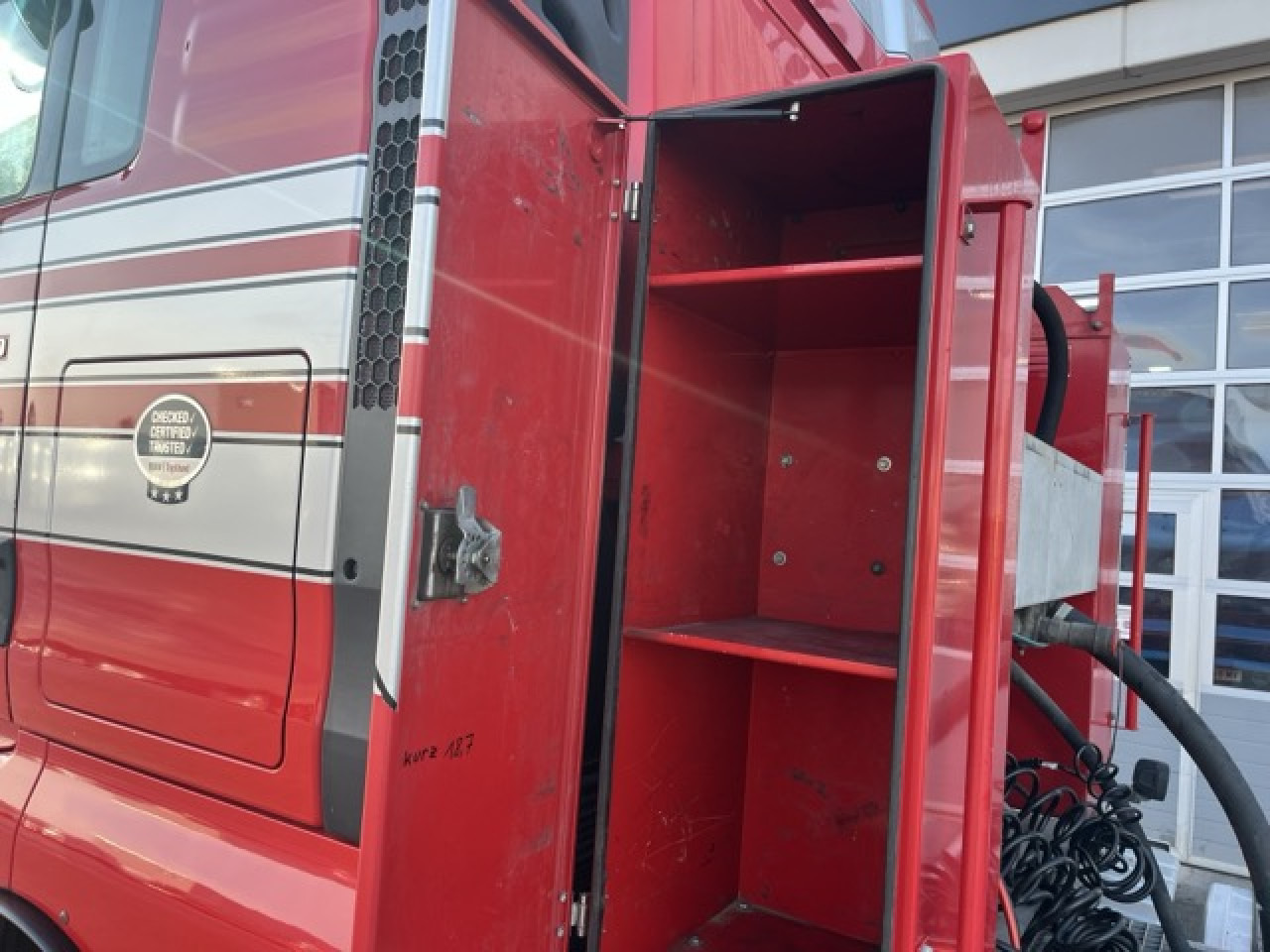 MAN TGX 26.480 6x4 BLS Euro6 Intarder Klima Luftfeder - Tractor unit: picture 2 MAN TGX 26.480 6x4 BLS Euro6 Intarder Klima Luftfeder - Tractor unit: picture 2