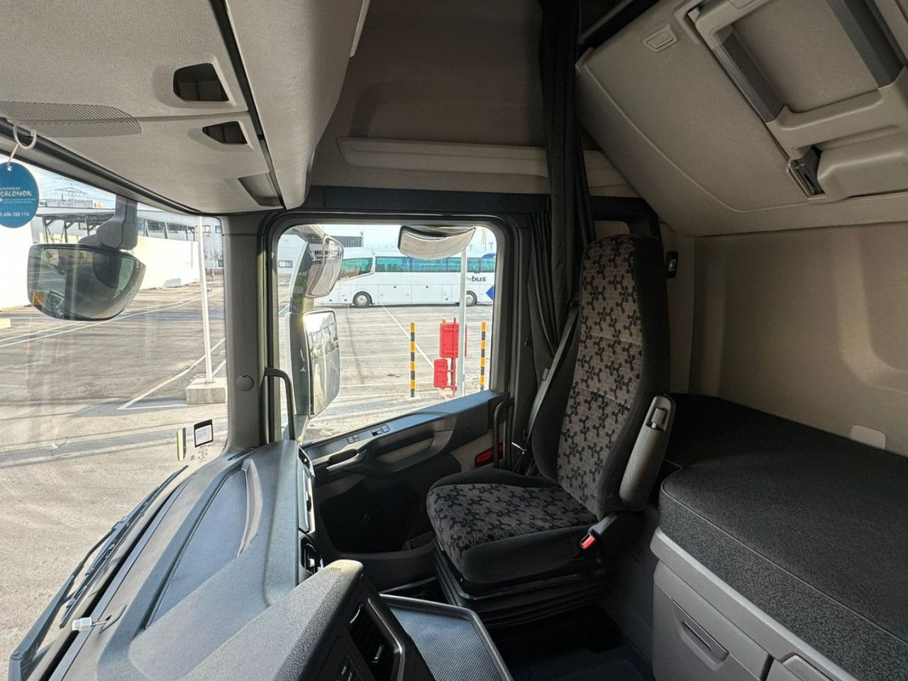 Tractor unit Scania S 500: picture 6
