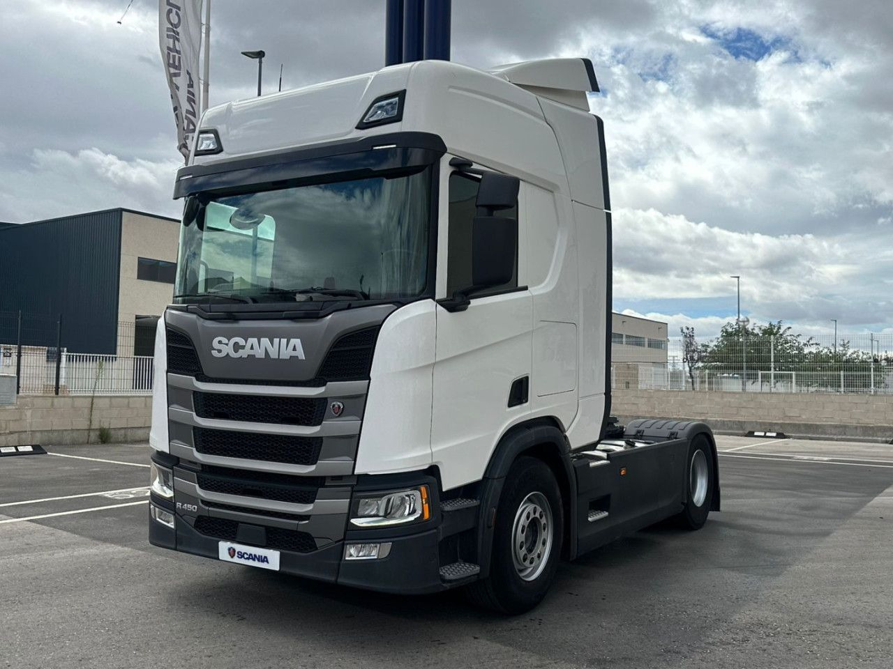 UVES01240183 - Tractor unit: picture 1 UVES01240183 - Tractor unit: picture 1
