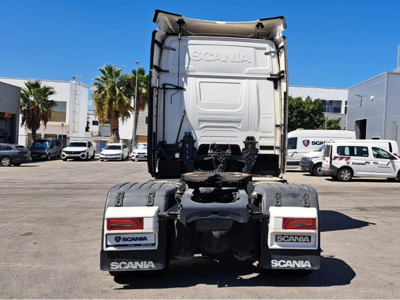 UVES01240205 - Tractor unit: picture 2 UVES01240205 - Tractor unit: picture 2