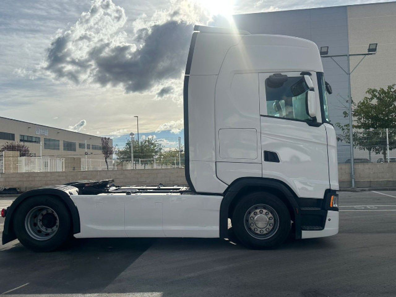 UVES01240234 - Tractor unit: picture 4 UVES01240234 - Tractor unit: picture 4