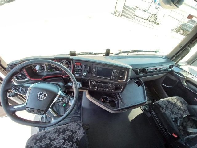 UVES11230008 - Tractor unit: picture 4 UVES11230008 - Tractor unit: picture 4
