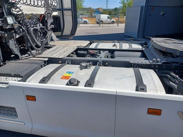 UVES11230008 - Tractor unit: picture 3 UVES11230008 - Tractor unit: picture 3