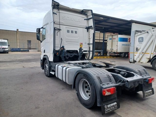 UVES11230014 - Tractor unit: picture 3 UVES11230014 - Tractor unit: picture 3