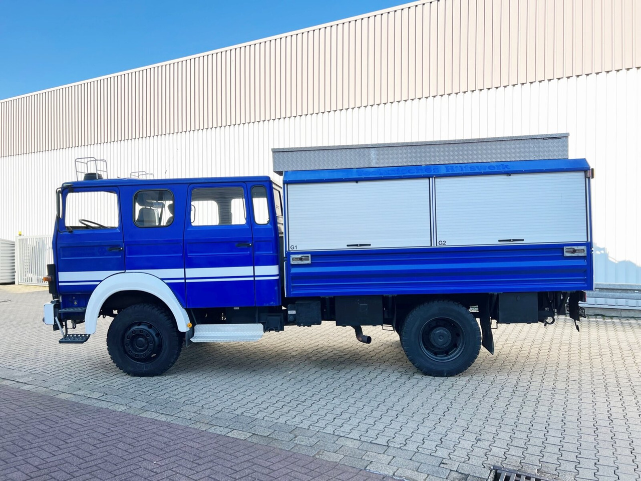 120-23 AW 4x4 Doka 120-23 AW 4x4 Doka, V8-Motor, Gerätewagen, Seilwinde - Dropside/ Flatbed truck: picture 4 120-23 AW 4x4 Doka 120-23 AW 4x4 Doka, V8-Motor, Gerätewagen, Seilwinde - Dropside/ Flatbed truck: picture 4