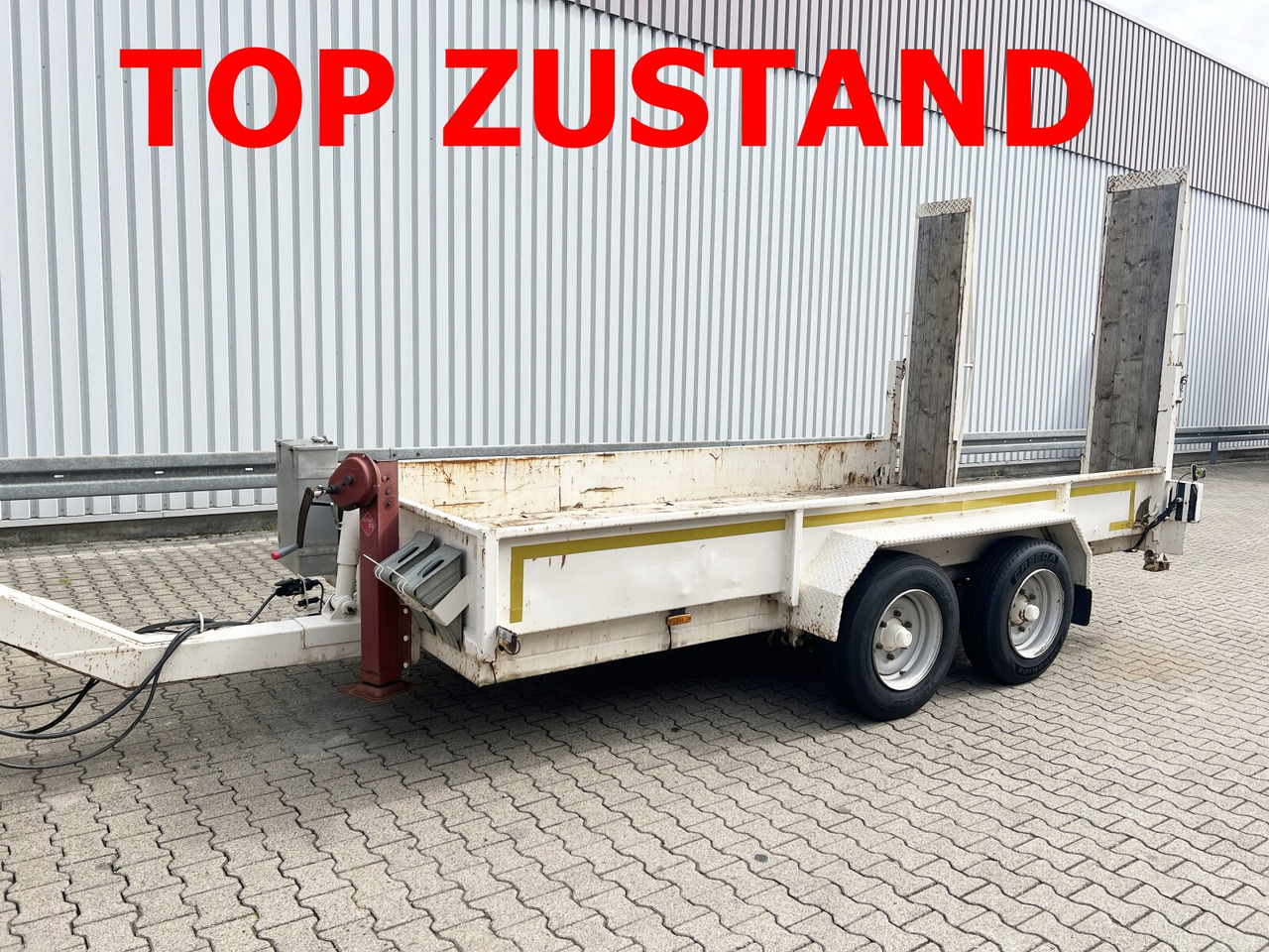 552/6900 552/6900 - Low loader trailer: picture 1 552/6900 552/6900 - Low loader trailer: picture 1
