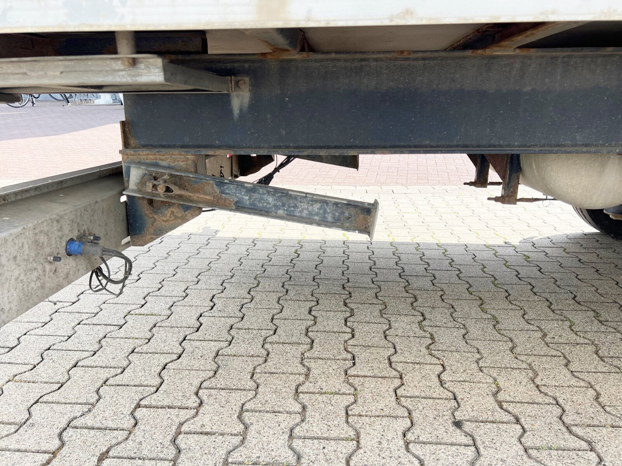 Ackermann Z-LA-F 6.5/5.2 E Ackermann, Z-LA-F 6.5/5.2 E, durchladbar, 42 cbm - Closed box trailer: picture 2 Ackermann Z-LA-F 6.5/5.2 E Ackermann, Z-LA-F 6.5/5.2 E, durchladbar, 42 cbm - Closed box trailer: picture 2