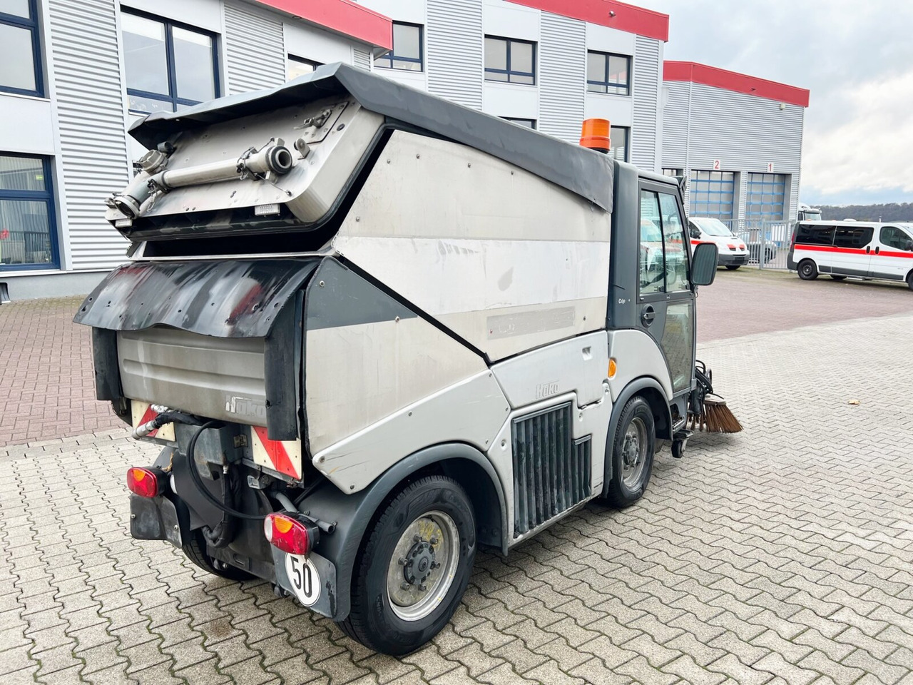 Hako Multicar Citymaster 2000 2B Kehrmaschine 4x2 Multicar Citymaster 2000 2B Kehrmaschine 4x2 leasing Hako Multicar Citymaster 2000 2B Kehrmaschine 4x2 Multicar Citymaster 2000 2B Kehrmaschine 4x2: picture 12