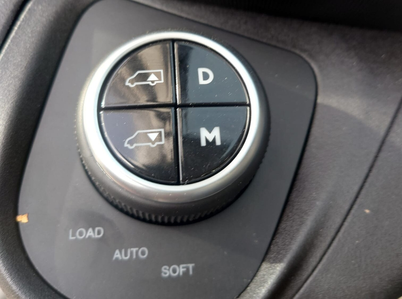 Iveco Daily 72C18H/P DK 4x2 Daily 72C18H/P DK 4x2, Nebenantrieb - Cab chassis truck: picture 4 Iveco Daily 72C18H/P DK 4x2 Daily 72C18H/P DK 4x2, Nebenantrieb - Cab chassis truck: picture 4