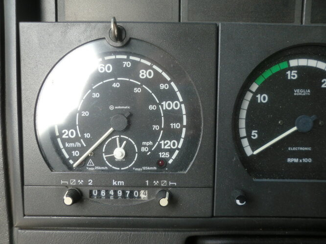 Box truck Iveco EuroTech 190E40 4x2 Euro Tech 190E40, Möbelkoffer, 49 cbm: picture 11 Box truck Iveco EuroTech 190E40 4x2 Euro Tech 190E40, Möbelkoffer, 49 cbm: picture 11