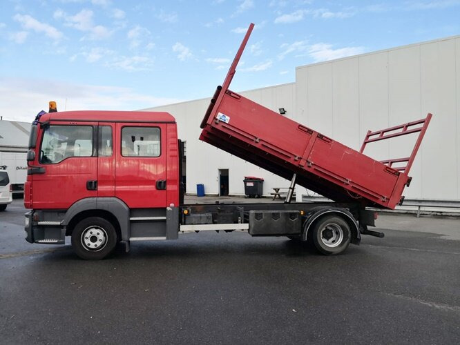 MAN TGL 12.180 4x2 BB Doka TGL 12.180 4x2 BB Doka - Tipper: picture 1 MAN TGL 12.180 4x2 BB Doka TGL 12.180 4x2 BB Doka - Tipper: picture 1