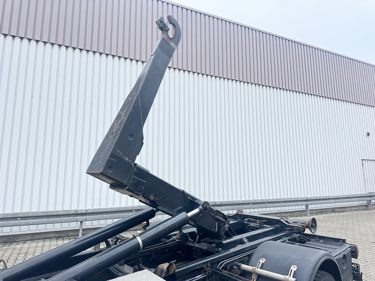 Hook lift truck MAN TGL 12.250 4x2 BL TGL 12.250 4x2 BL, Palfinger Abroller P 07-25MPA, 2xAHK-ÖL: picture 13 Hook lift truck MAN TGL 12.250 4x2 BL TGL 12.250 4x2 BL, Palfinger Abroller P 07-25MPA, 2xAHK-ÖL: picture 13