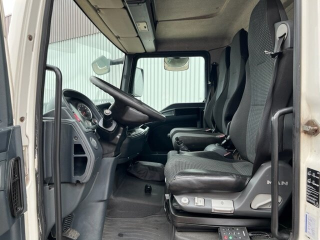 MAN TGL 8.180 4x2 BL TGL 8.180 4x2 BL mit MBB LBW - Box truck: picture 2 MAN TGL 8.180 4x2 BL TGL 8.180 4x2 BL mit MBB LBW - Box truck: picture 2