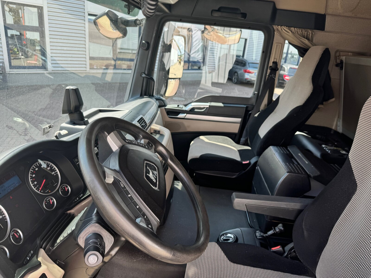 MAN TGS 26.500 6X4H-4 BL TGS 26.500 6X4H-4 BL, PriTarder, HydroDrive, Lenk-/Lift, Heckkran Epsilon M130Z83 - Log truck, Crane truck: picture 4 MAN TGS 26.500 6X4H-4 BL TGS 26.500 6X4H-4 BL, PriTarder, HydroDrive, Lenk-/Lift, Heckkran Epsilon M130Z83 - Log truck, Crane truck: picture 4