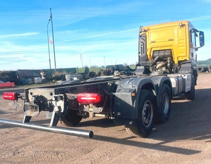 MAN TGS 26.510 6x4-4 BL TGS 26.510 6x4-4 BL, PriTrader, Lenk-/Liftachse - Cab chassis truck: picture 4 MAN TGS 26.510 6x4-4 BL TGS 26.510 6x4-4 BL, PriTrader, Lenk-/Liftachse - Cab chassis truck: picture 4