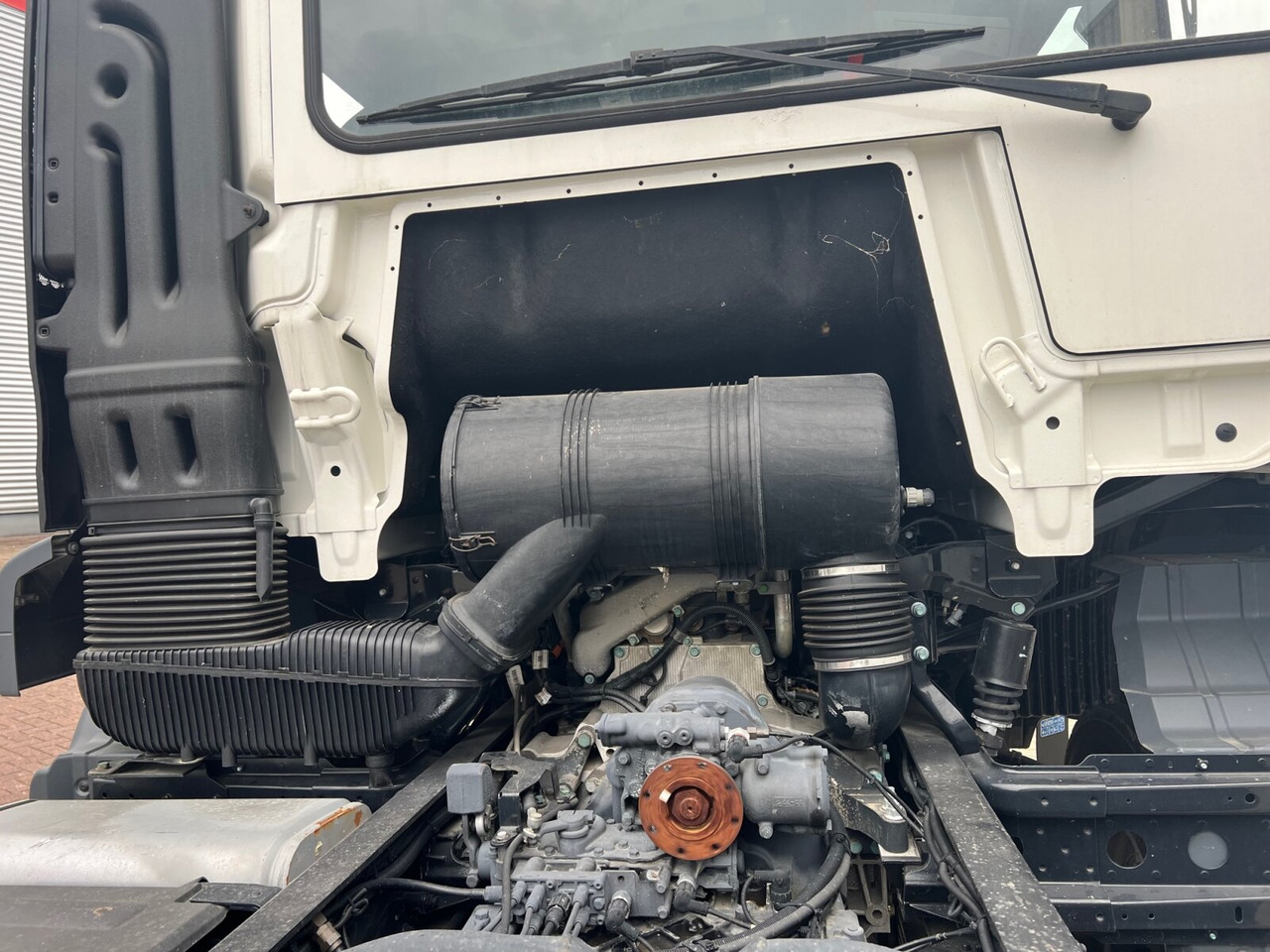 New Cab chassis truck MAN TGS 33.360/440 6x4 BB TGS 33.360/440 6x4 BB, Häckslerkabine, NMV Nebenantrieb: picture 10 New Cab chassis truck MAN TGS 33.360/440 6x4 BB TGS 33.360/440 6x4 BB, Häckslerkabine, NMV Nebenantrieb: picture 10