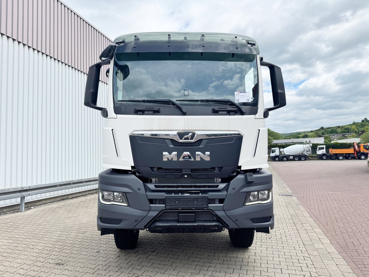 New Hook lift truck MAN TGS 33.480 6x6 BB CH TGS 33.480 6x6 BB CH, Hohe Bauart, Nebenantrieb: picture 9 New Hook lift truck MAN TGS 33.480 6x6 BB CH TGS 33.480 6x6 BB CH, Hohe Bauart, Nebenantrieb: picture 9