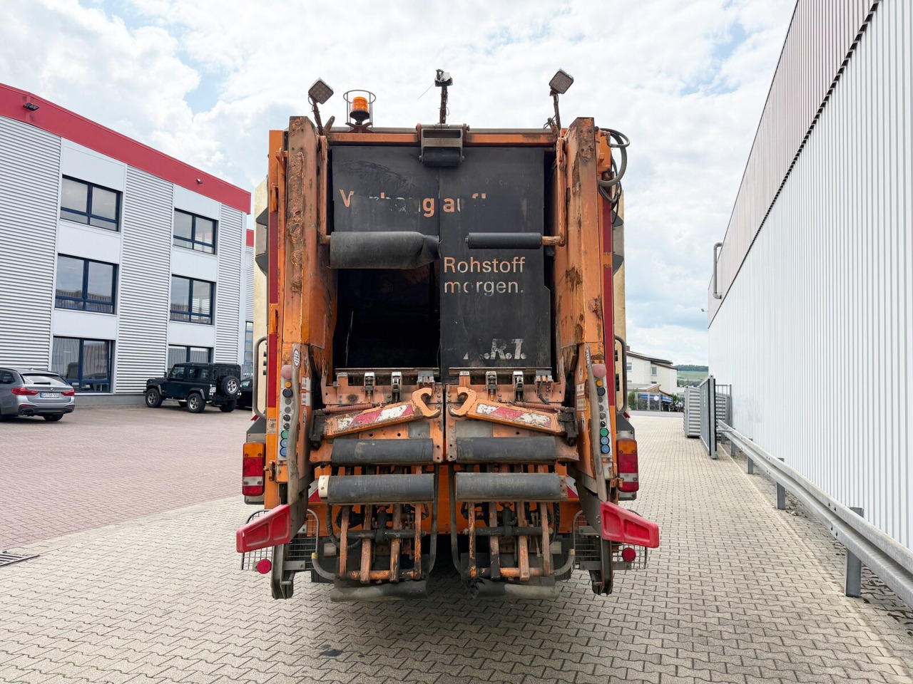 MAN TGS 35.360 8x2-6 BL TGS 35.360 8x2-6 BL, 2x Lenkachse, Zöller Medium XL, Zöller-Schüttung leasing MAN TGS 35.360 8x2-6 BL TGS 35.360 8x2-6 BL, 2x Lenkachse, Zöller Medium XL, Zöller-Schüttung: picture 11