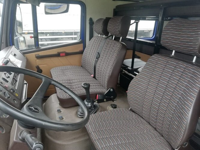 Mercedes-Benz 917 AF 4x4 Doka 917 AF 4x4 Doka - Box truck: picture 2 Mercedes-Benz 917 AF 4x4 Doka 917 AF 4x4 Doka - Box truck: picture 2