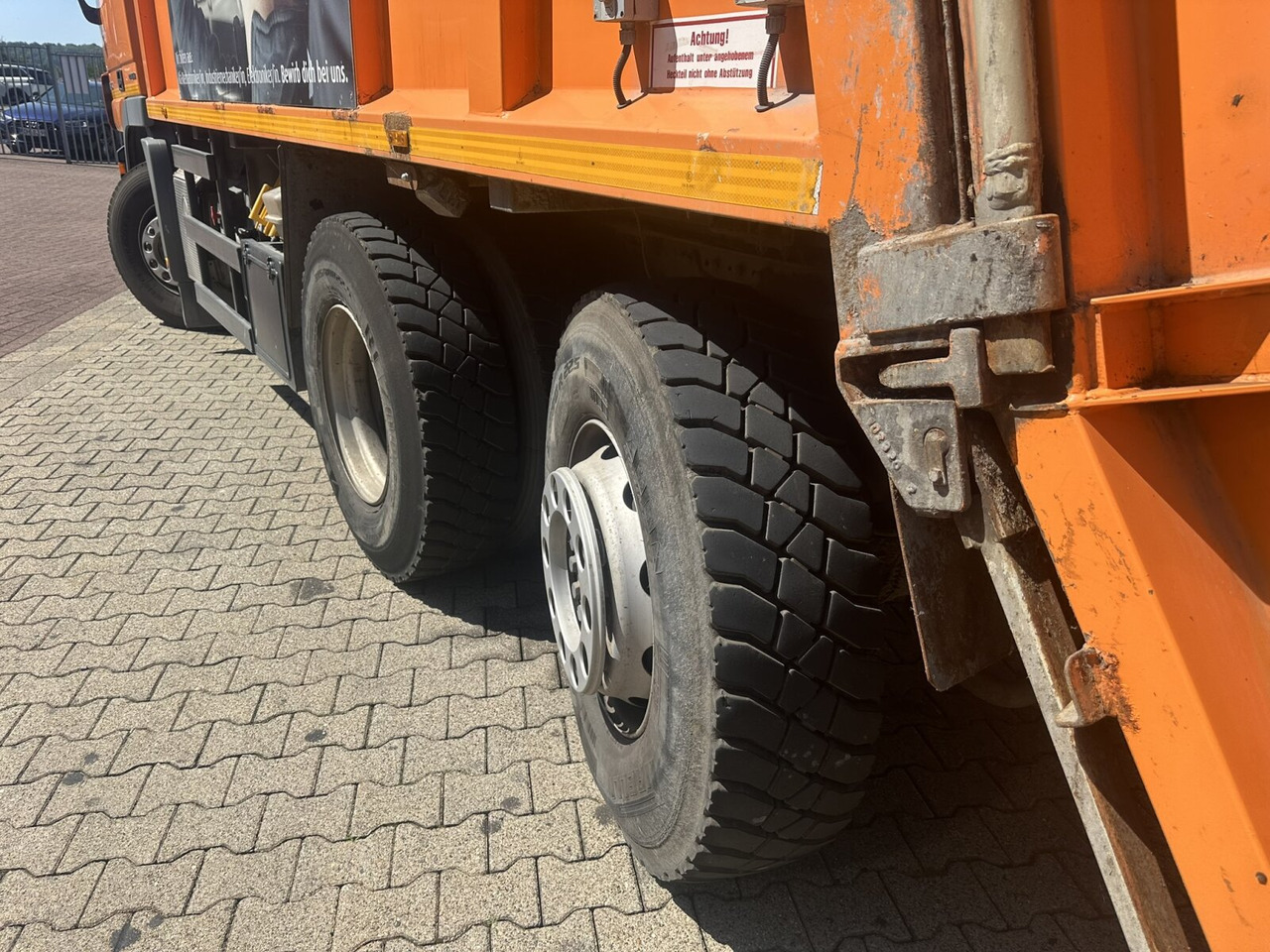 Mercedes-Benz Actros 2532 L 6x2 Actros 2532/41 L 6x2, EEV, Lenkachse leasing Mercedes-Benz Actros 2532 L 6x2 Actros 2532/41 L 6x2, EEV, Lenkachse: picture 8
