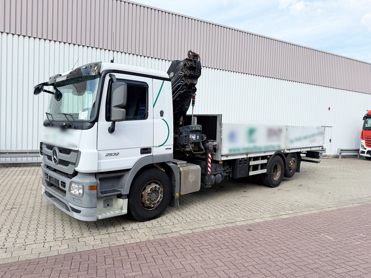 Crane truck, Dropside/ Flatbed truck Mercedes-Benz Actros 2532 L 6x2 Actros 2532 L 6x2, Liftachse, Kran Hiab 244EP-5 HiDuo, Funk: picture 8 Crane truck, Dropside/ Flatbed truck Mercedes-Benz Actros 2532 L 6x2 Actros 2532 L 6x2, Liftachse, Kran Hiab 244EP-5 HiDuo, Funk: picture 8