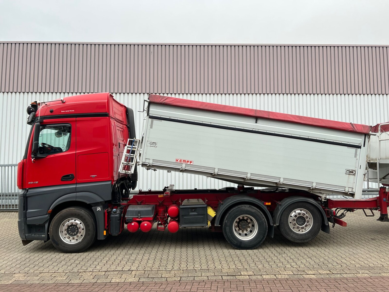 Tipper Mercedes-Benz Actros 2548 L 6x2 Actros 2548 L 6x2, Retarder, Liftachse, StreamSpace, 2-Seiten-Getreidekipper: picture 12