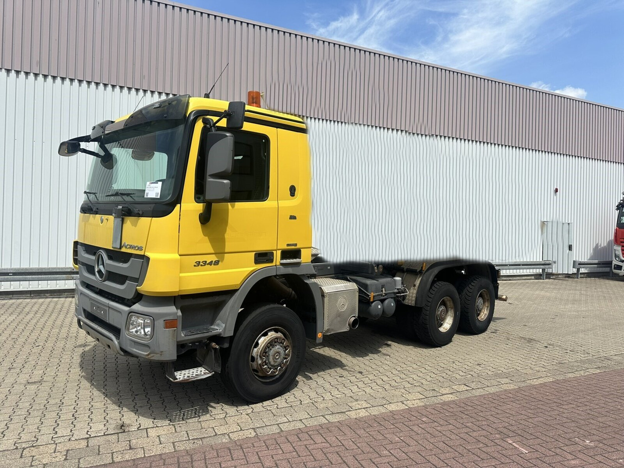 Mercedes-Benz Actros 3348 AK 6x6 Actros 3348 AK 6x6 - Cab chassis truck: picture 1 Mercedes-Benz Actros 3348 AK 6x6 Actros 3348 AK 6x6 - Cab chassis truck: picture 1