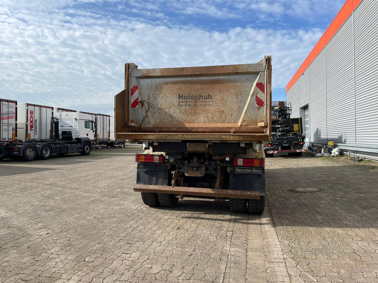 Mercedes-Benz Actros MP III 3544/8x4/4 Actros MP III 3544/8x4/4, 3 Pedale - Tipper: picture 3 Mercedes-Benz Actros MP III 3544/8x4/4 Actros MP III 3544/8x4/4, 3 Pedale - Tipper: picture 3