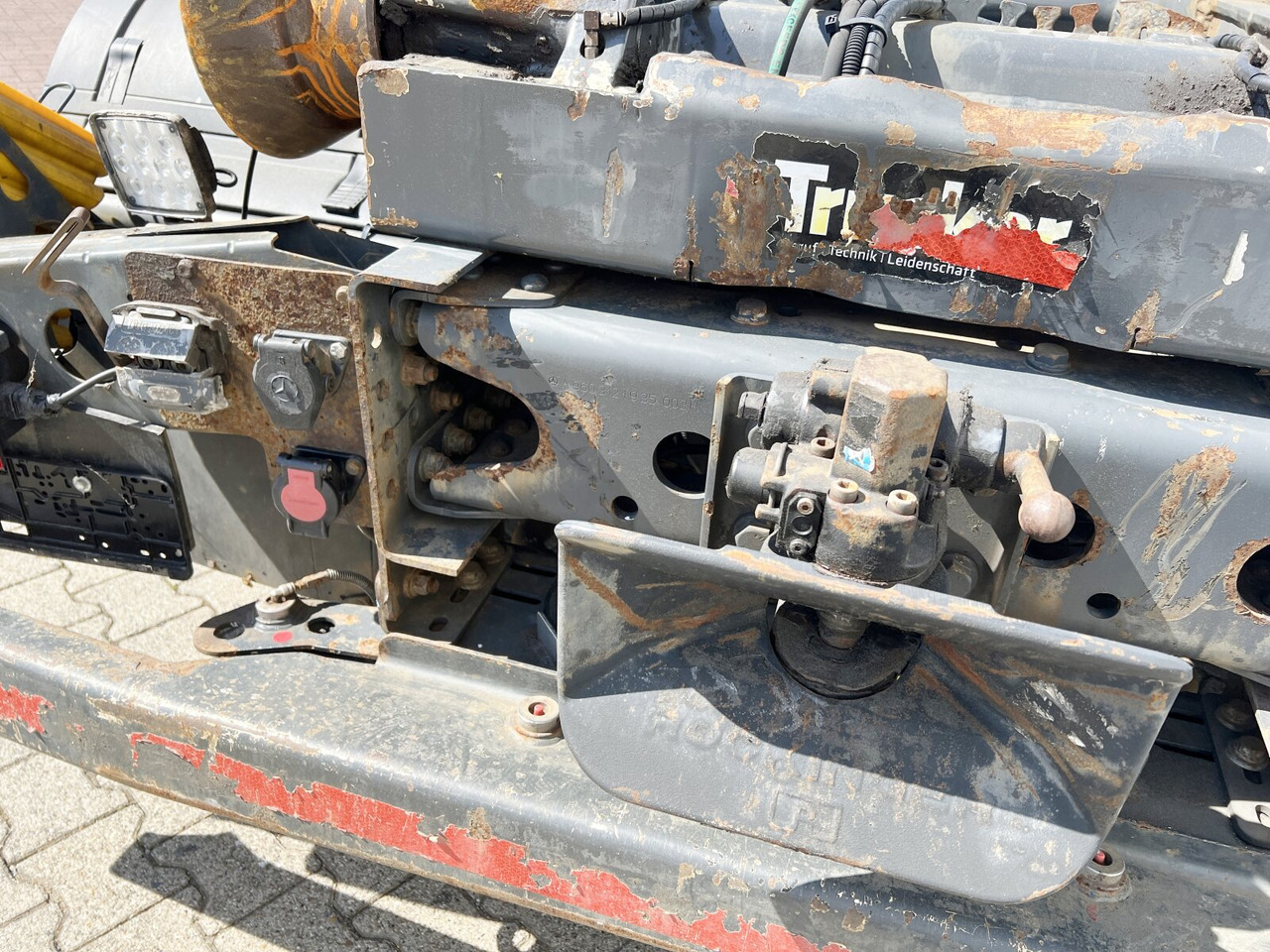 Mercedes-Benz Antos 2543 L 6x2 Antos 2543 L 6x2, Lenk-/Liftachse - Hook lift truck: picture 5 Mercedes-Benz Antos 2543 L 6x2 Antos 2543 L 6x2, Lenk-/Liftachse - Hook lift truck: picture 5