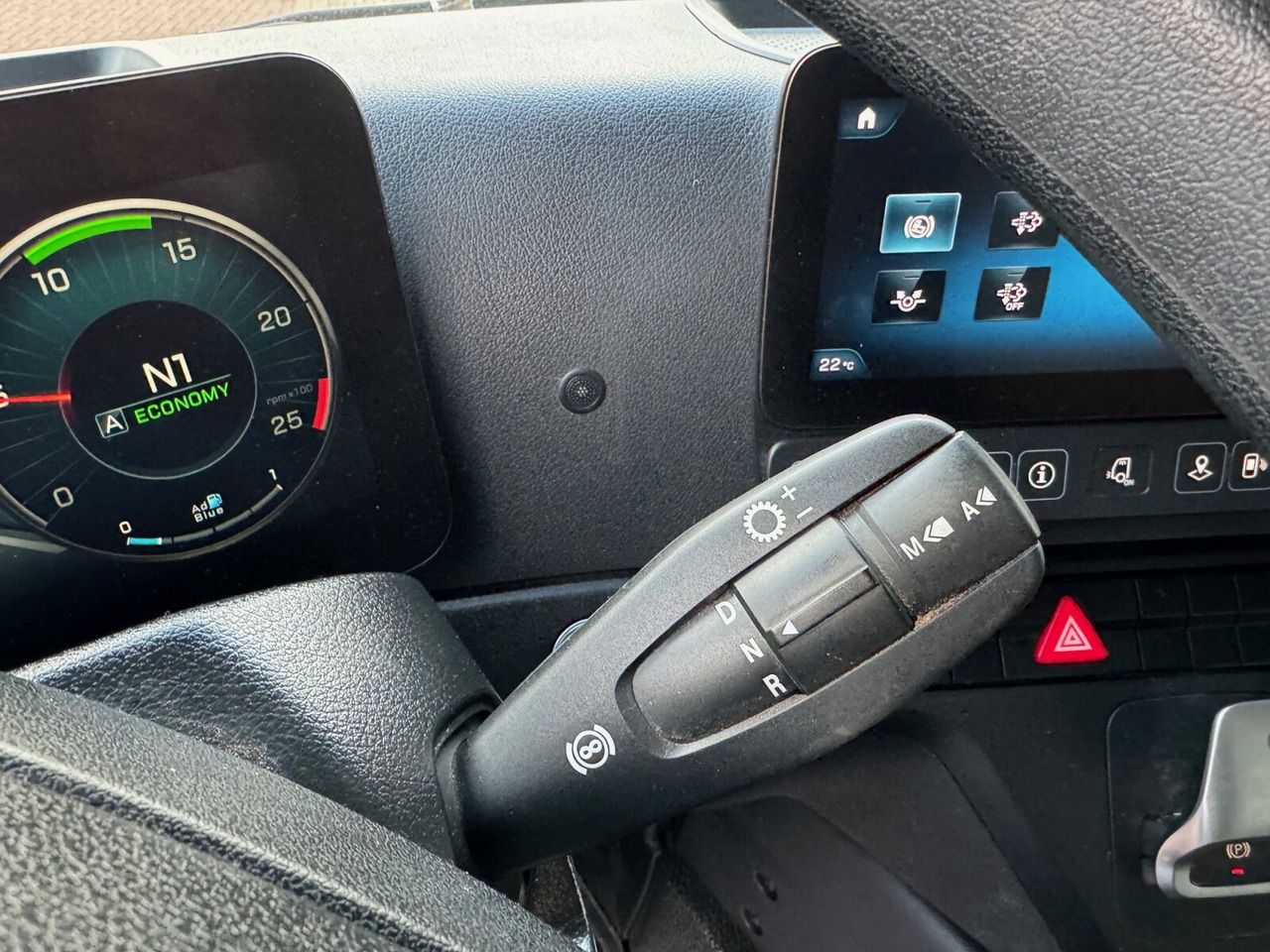 Mercedes-Benz Arocs 1840 L 4x2 Arocs 1840 L 4x2/48, MultimediaCockpit, Navi - Hook lift truck: picture 5 Mercedes-Benz Arocs 1840 L 4x2 Arocs 1840 L 4x2/48, MultimediaCockpit, Navi - Hook lift truck: picture 5