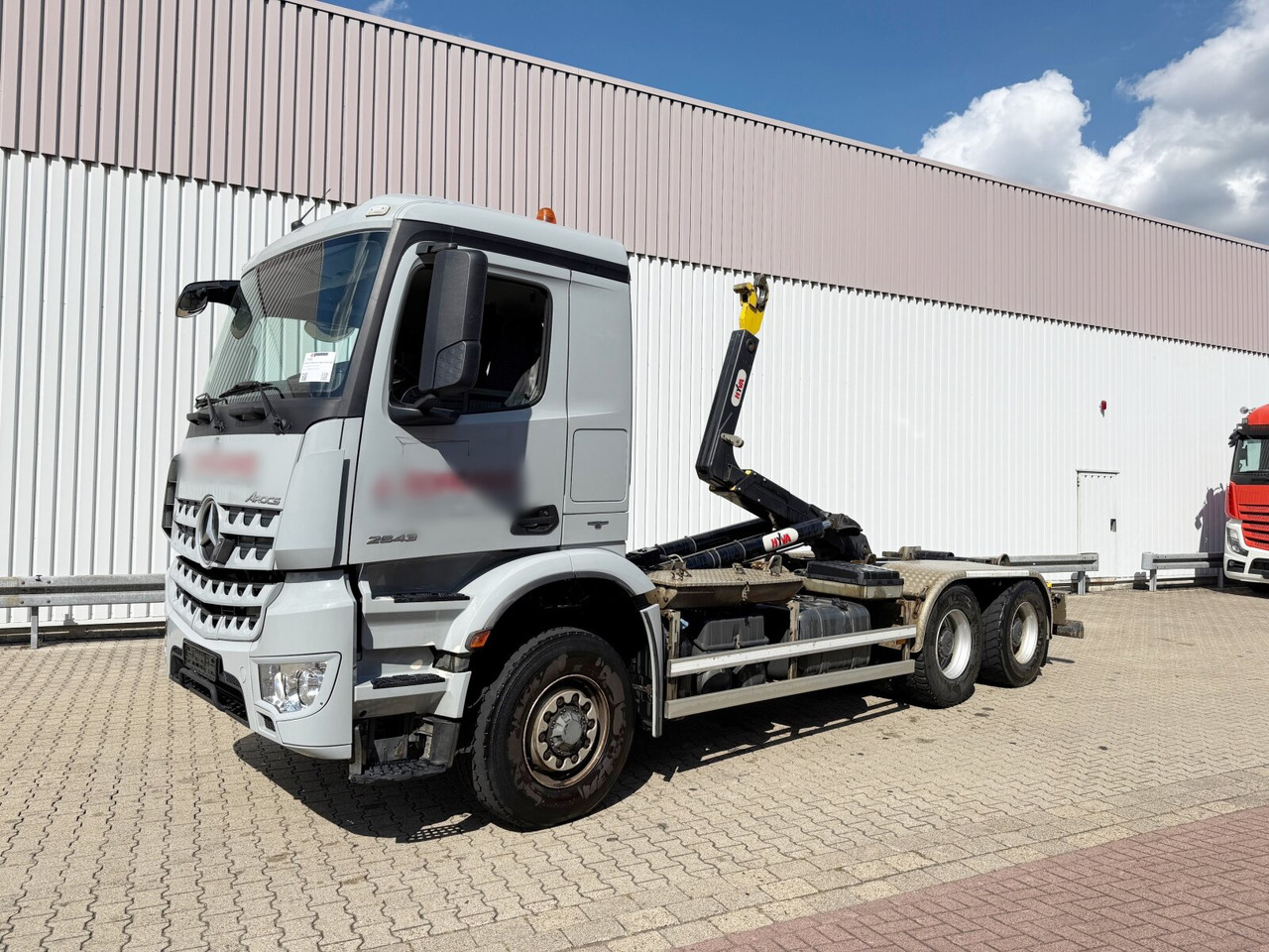 Mercedes-Benz Arocs 2643 LK 6x6 HAD Arocs 2643 LK 6x6 HAD, HydroDrive, Navi - Hook lift truck: picture 1 Mercedes-Benz Arocs 2643 LK 6x6 HAD Arocs 2643 LK 6x6 HAD, HydroDrive, Navi - Hook lift truck: picture 1