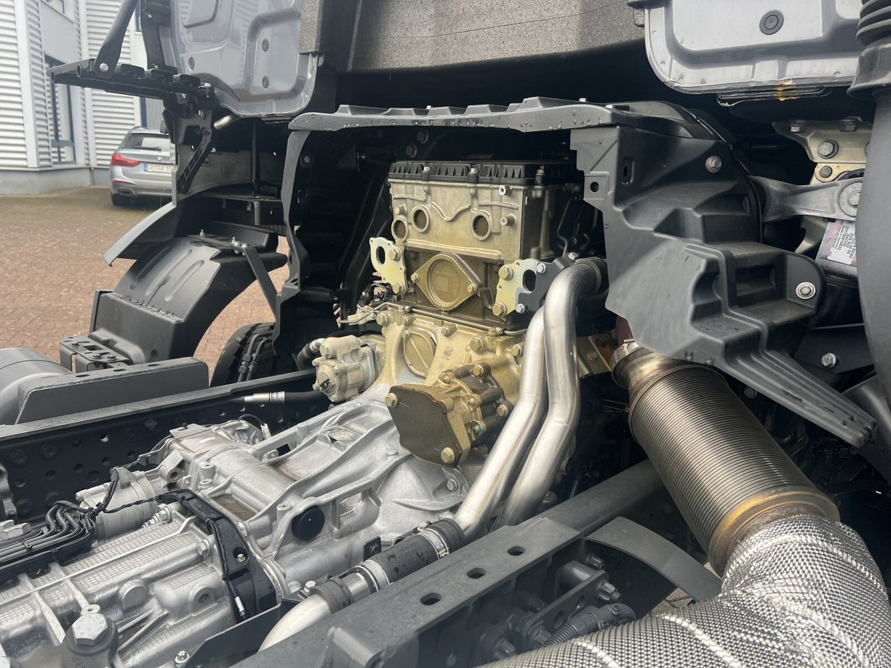 Mercedes-Benz Arocs 3251 L 8x4/4 Arocs 3251 L 8x4/4, Motorabtrieb - Tipper: picture 4 Mercedes-Benz Arocs 3251 L 8x4/4 Arocs 3251 L 8x4/4, Motorabtrieb - Tipper: picture 4