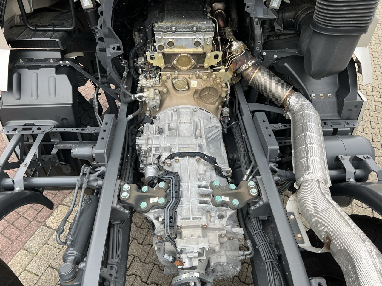 New Hook lift truck Mercedes-Benz Arocs 4163/8x4 Arocs 4163/8x4, Hiab 26.59, Funk, Multimedia Cockpit,: picture 7