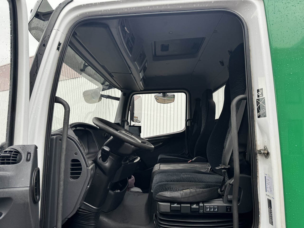 Mercedes-Benz Atego 1223 L 4x2 Atego 1223 L 4x2 mit Heckkran Atlas 88.3-A2L, Funk - Crane truck, Dropside/ Flatbed truck: picture 4 Mercedes-Benz Atego 1223 L 4x2 Atego 1223 L 4x2 mit Heckkran Atlas 88.3-A2L, Funk - Crane truck, Dropside/ Flatbed truck: picture 4