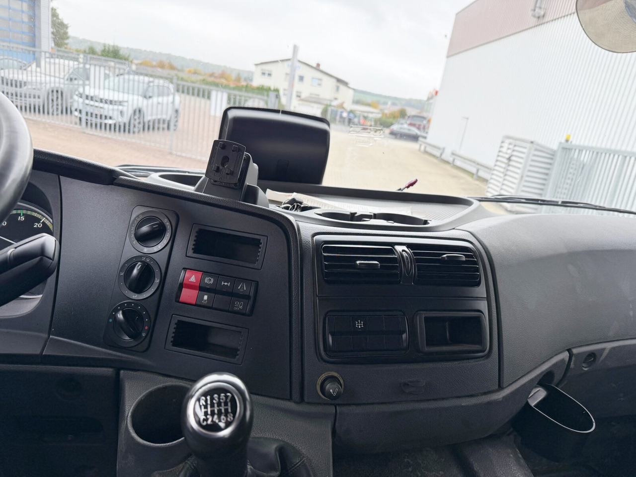 Mercedes-Benz Atego 1630 K 4x2 Atego 1630 K 4x2, Meiller 3-Seiten, 2 x AHK Öl - Tipper: picture 4 Mercedes-Benz Atego 1630 K 4x2 Atego 1630 K 4x2, Meiller 3-Seiten, 2 x AHK Öl - Tipper: picture 4