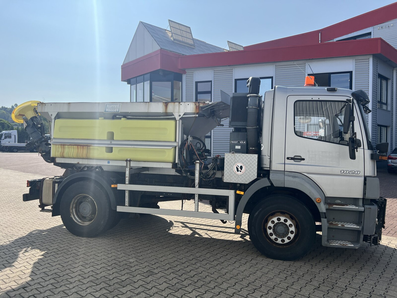 Mercedes-Benz Atego 1828 L 4x2 Atego 1828 L 4x2,Rechtslenker, Winterdienstplatte leasing Mercedes-Benz Atego 1828 L 4x2 Atego 1828 L 4x2,Rechtslenker, Winterdienstplatte: picture 6