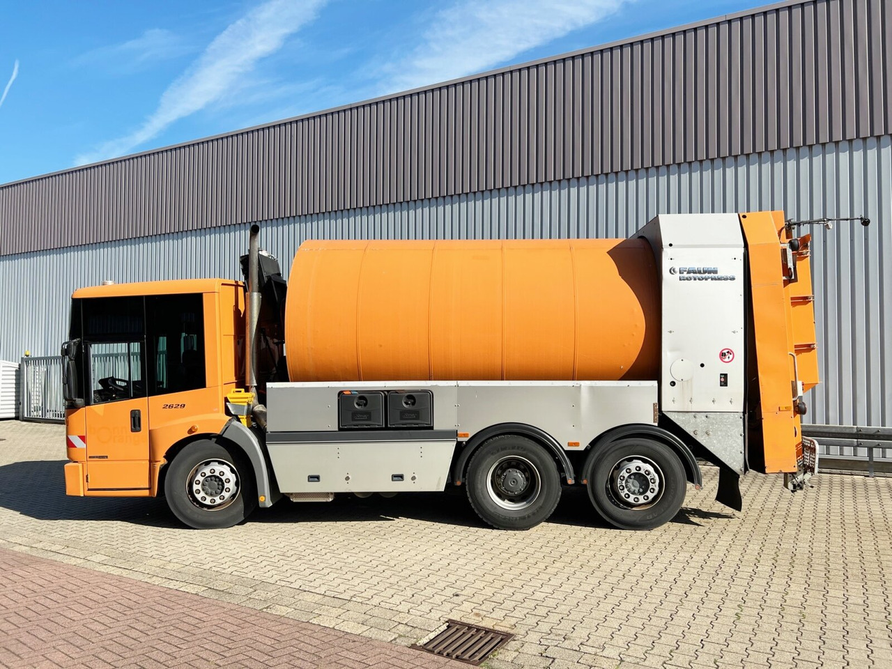 Garbage truck for transportation of garbage Mercedes-Benz Econic 2629 L/NLA 6x2/4 Econic 2629 L/NLA 6x2/4, EEV, Lenkachse, FAUN Rotopress 519L, Zöller-Schüttung: picture 13 Garbage truck for transportation of garbage Mercedes-Benz Econic 2629 L/NLA 6x2/4 Econic 2629 L/NLA 6x2/4, EEV, Lenkachse, FAUN Rotopress 519L, Zöller-Schüttung: picture 13