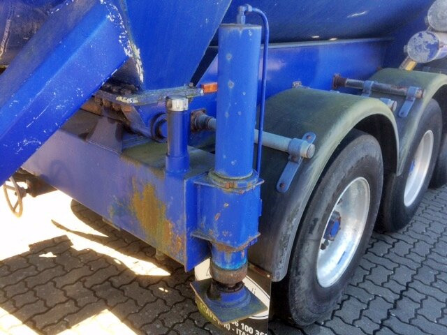 SAnh Silo MISTRAL Kippsilo, ca. 49m³ - Silo semi-trailer: picture 2 SAnh Silo MISTRAL Kippsilo, ca. 49m³ - Silo semi-trailer: picture 2