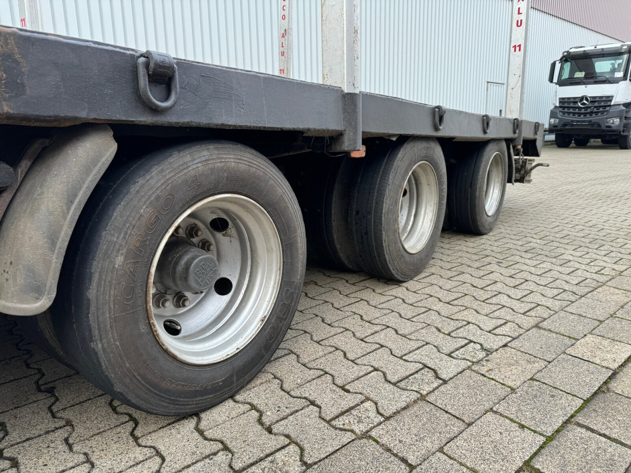 ST1024P4-13,6 SCHROEDER ST1024P4-13,6, Rungen anlegbar - Dropside/ Flatbed semi-trailer: picture 2 ST1024P4-13,6 SCHROEDER ST1024P4-13,6, Rungen anlegbar - Dropside/ Flatbed semi-trailer: picture 2