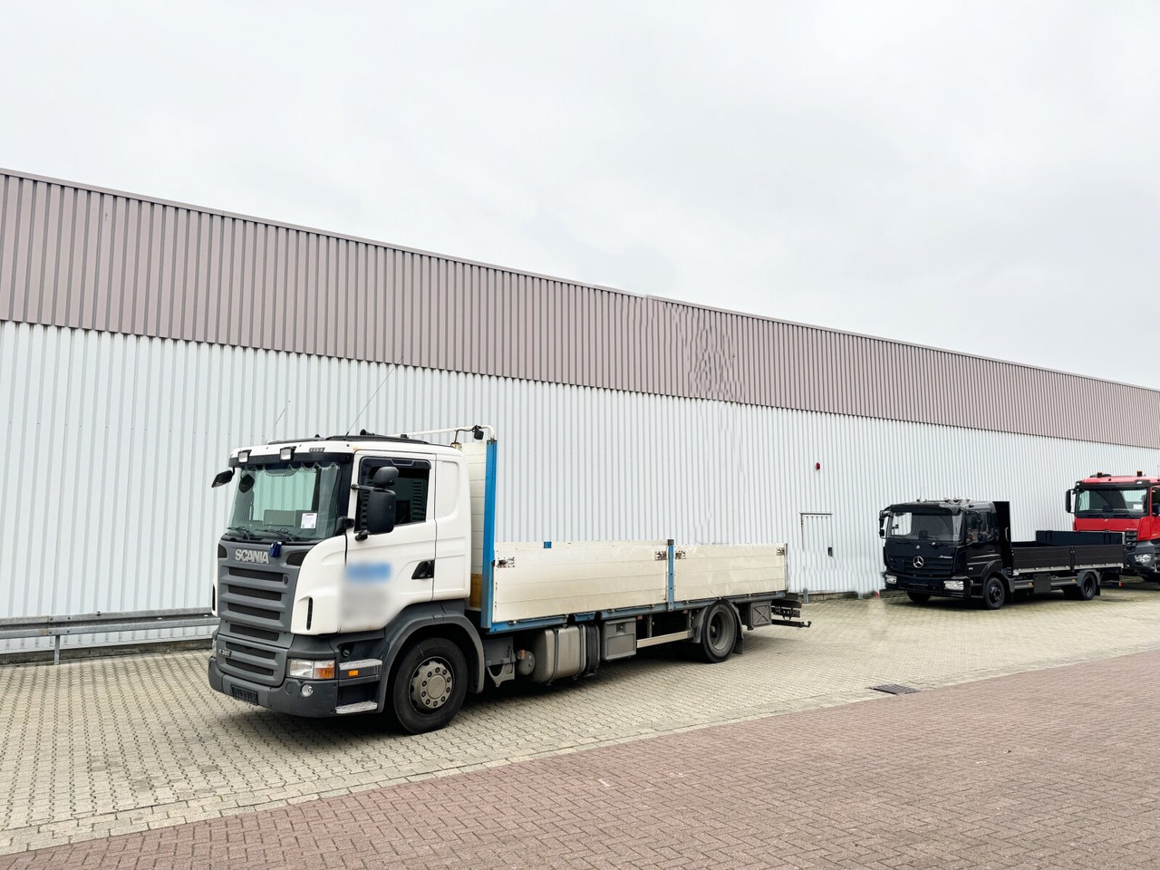 Scania R380 DB 4x2 MNA R380 DB 4x2 MNA, Platz für Heckkran, 2x AHK - Crane truck, Dropside/ Flatbed truck: picture 1 Scania R380 DB 4x2 MNA R380 DB 4x2 MNA, Platz für Heckkran, 2x AHK - Crane truck, Dropside/ Flatbed truck: picture 1