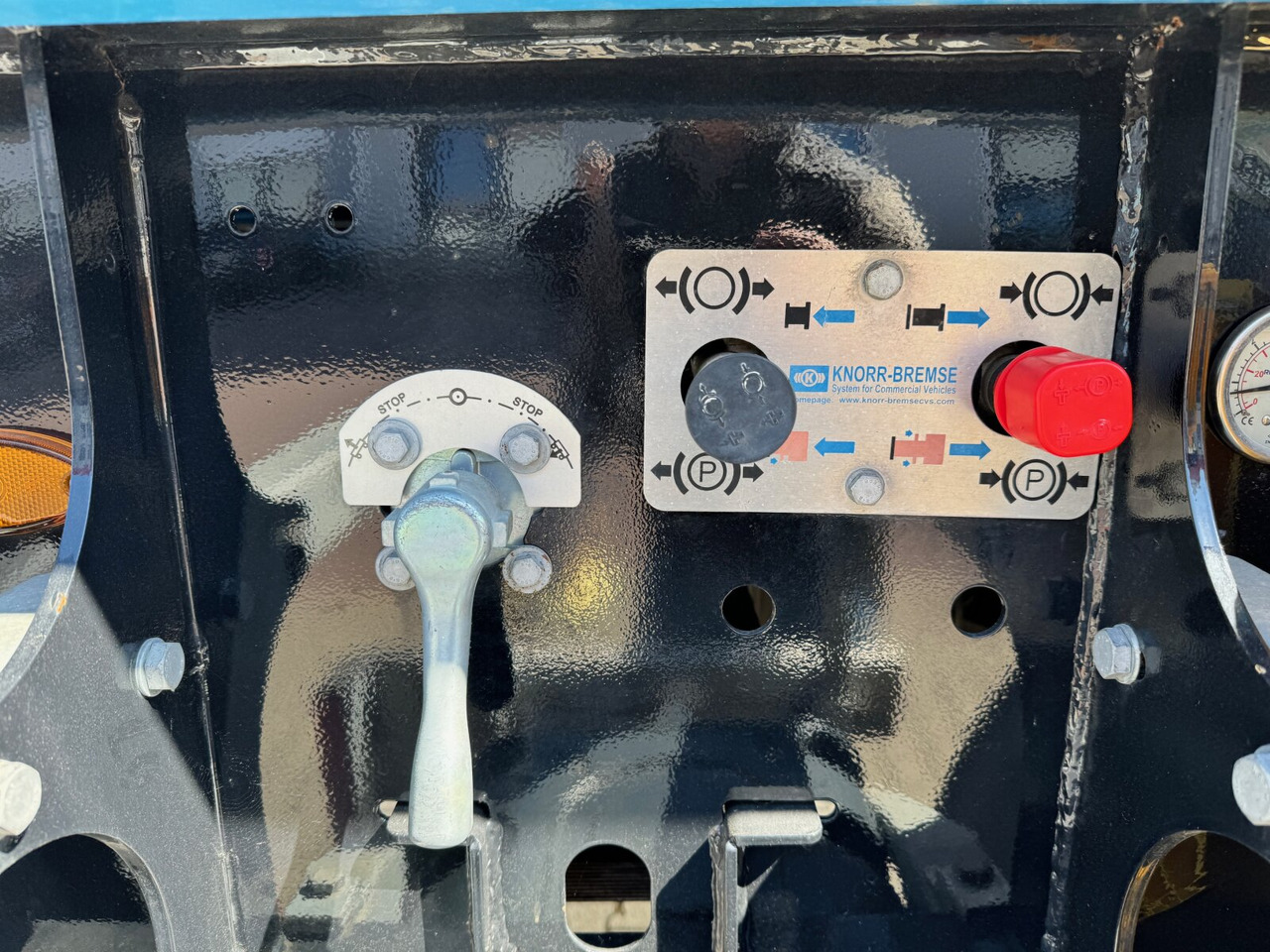 Andere Euro ATM 27 Euro ATM 27, HARDOX Stahlmulde ca. 27m³, Liftachse - Semi-trailer: picture 2 Andere Euro ATM 27 Euro ATM 27, HARDOX Stahlmulde ca. 27m³, Liftachse - Semi-trailer: picture 2