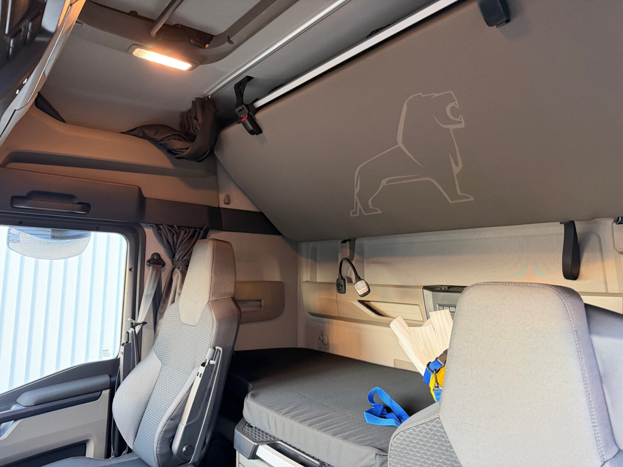 New Tractor unit MAN TGS 33.520 6x4 BL SA TGS 33.520 6x4 BL SA, Retarder, LED, Nebenantrieb: picture 7