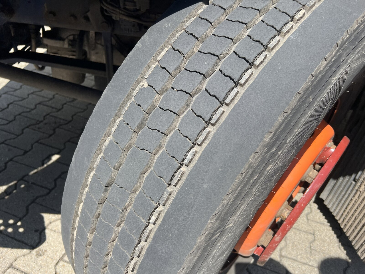 MAN TGX 26.500 6X2/4 BLS TGX 26.500 6X2/4 BLS, Intarder, Vorlauflenk-/lift, XXL-Fahrerhaus, 70t - Tractor unit: picture 4 MAN TGX 26.500 6X2/4 BLS TGX 26.500 6X2/4 BLS, Intarder, Vorlauflenk-/lift, XXL-Fahrerhaus, 70t - Tractor unit: picture 4