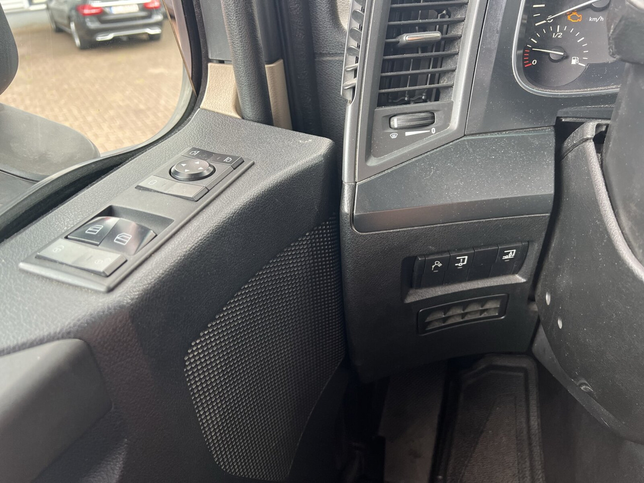 Mercedes-Benz Actros 1842 LS 4x2 Actros 1842 LS 4x2, 3x VORHANDEN - Tractor unit: picture 4 Mercedes-Benz Actros 1842 LS 4x2 Actros 1842 LS 4x2, 3x VORHANDEN - Tractor unit: picture 4