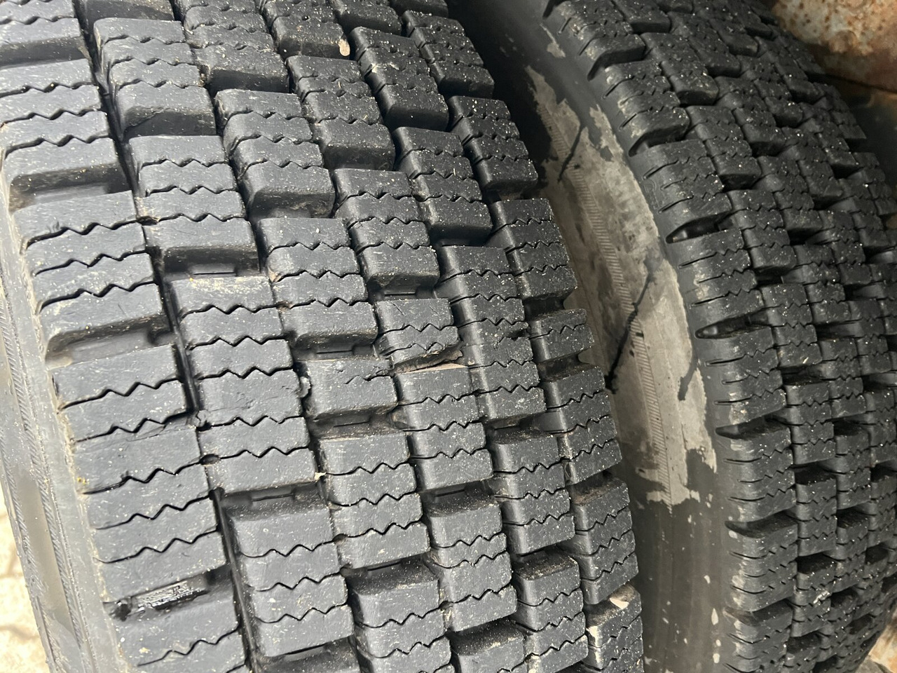 Trakker AD260T36 6x4 Trakker AD260T36 6x4 - Cab chassis truck: picture 3 Trakker AD260T36 6x4 Trakker AD260T36 6x4 - Cab chassis truck: picture 3